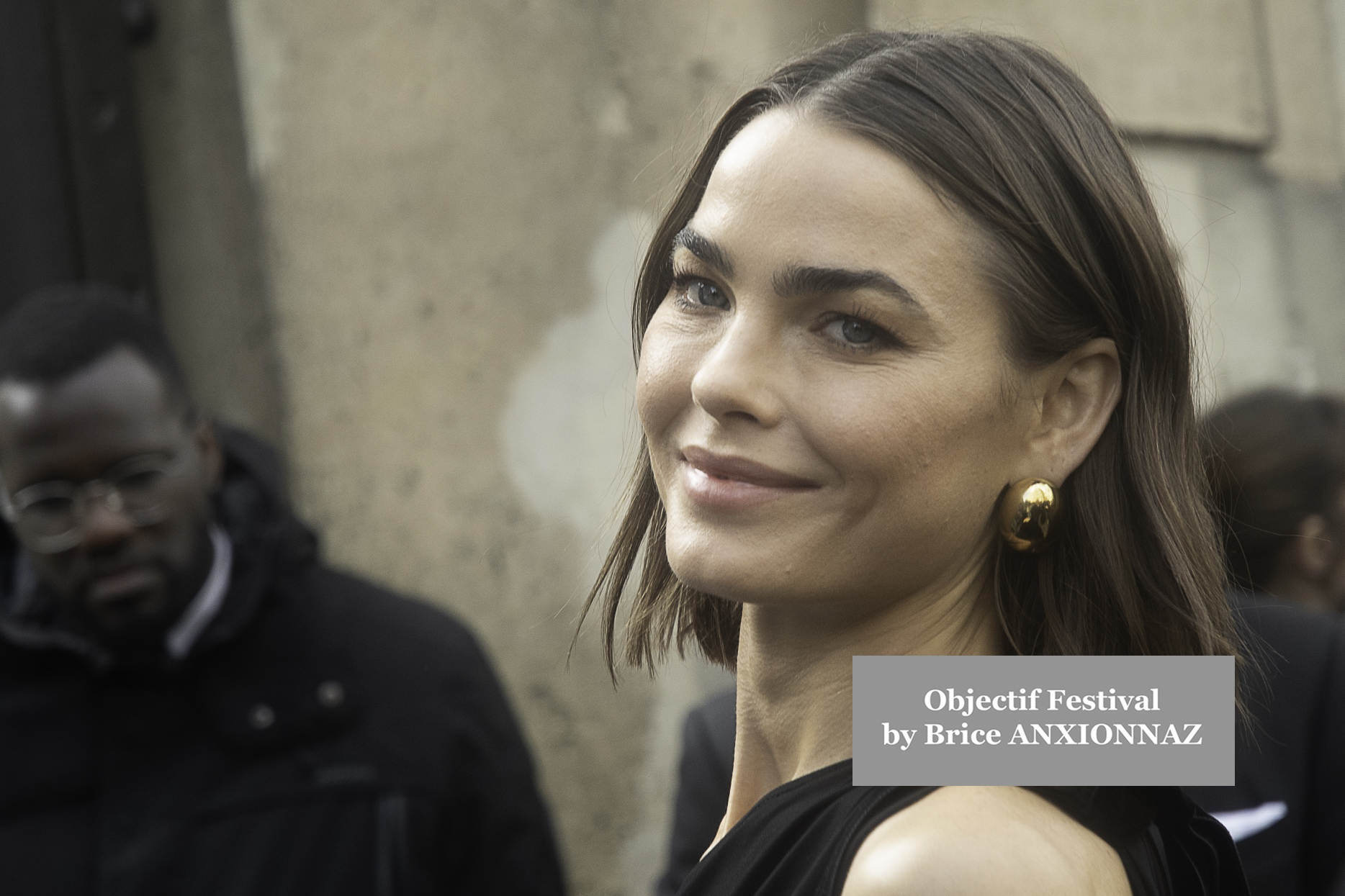 Photo streetstyle de Leonie Hanne - Streetstyle photos of guest arrivals at the Nina Ricci show lors du défilé Nina Ricci Spring 2025 à Streetstyle-photos-of-guest-arrivals-at-the-Nina-Ricci-show, Paris Fashion Week le 7 March 2025 par Brice ANXIONNAZ (Objectif Festival)
